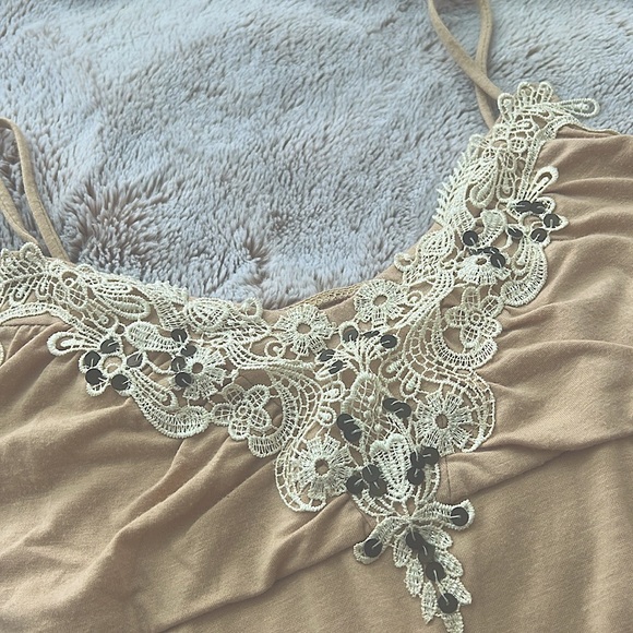 Cream lace cami - Picture 3 of 11